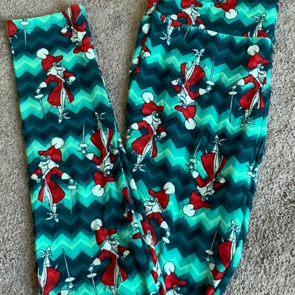 LuLaRoe Blue and Red Festive Leggings